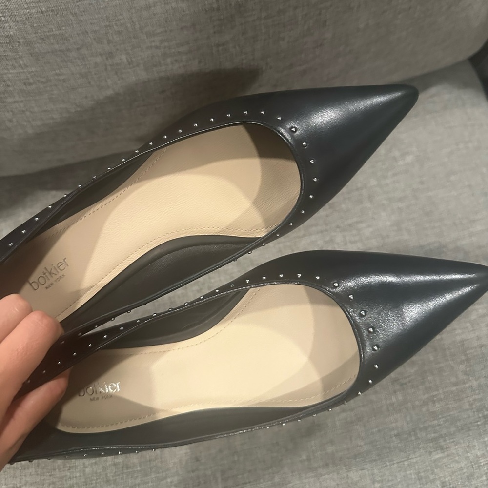 Botkier Flats 8.5